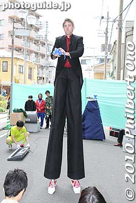 Keywords: kanagawa yokohama noge daidogei street performers performances