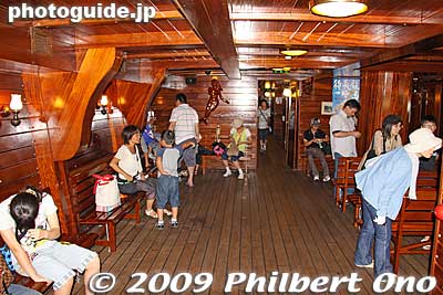 Below deck on the Kanko Maru. This deck was air-conditioned.
Keywords: kanagawa yokohama port expo y150th opening anniversary ship sailing boat 