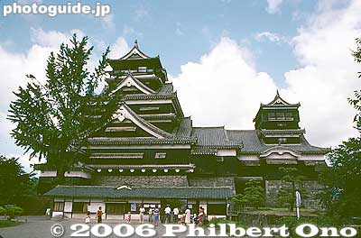Kumamoto Castle 熊本城
Keywords: kumamoto castle