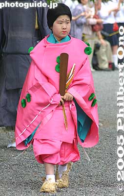 "Heian" comes from "Heian-kyo," the former name of Kyoto city.
Keywords: kyoto aoi matsuri festival heian kimono