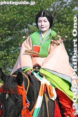 Shrine maiden on horseback called Munanori Onna.
Keywords: kyoto aoi matsuri hollyhock festival heian kimono