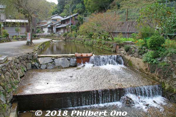 Kurotani village was blessed with this clean Kurotani River, essential for papermaking. Kurotani washi is quite famous now, even overseas.
Keywords: kyoto ayabe Kurotani washi paper making