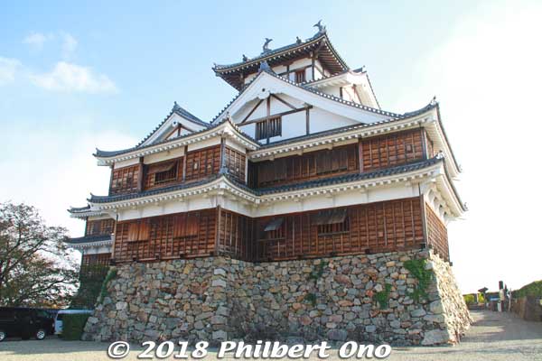 Rear view of Fukuchiyama Castle's main tenshu tower.
Keywords: kyoto Fukuchiyama Castle