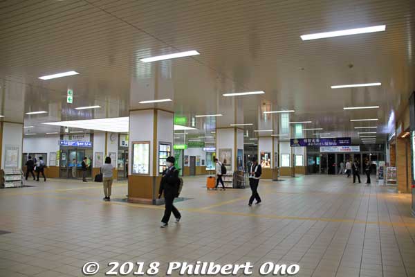Inside JR Fukuchiyama Station.
Keywords: kyoto Fukuchiyama station