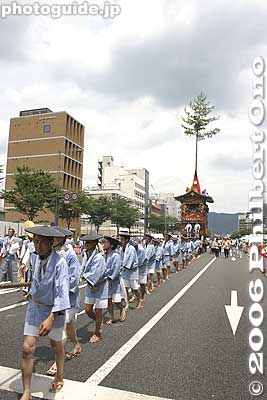 御池通り
Keywords: kyoto gion matsuri festival float