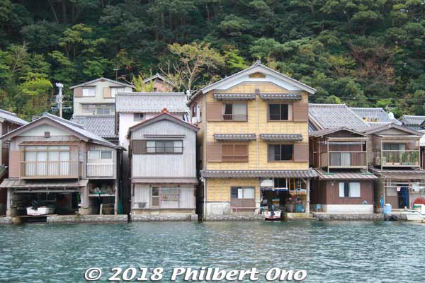 These boat houses are usually used as a second house for retired grandparents or for a young married couple who want some privacy (especially at night). Or it can be used as a workplace, a guesthouse, or paid lodging.
Keywords: kyoto ine funaya boat house fisherman village japanhouse