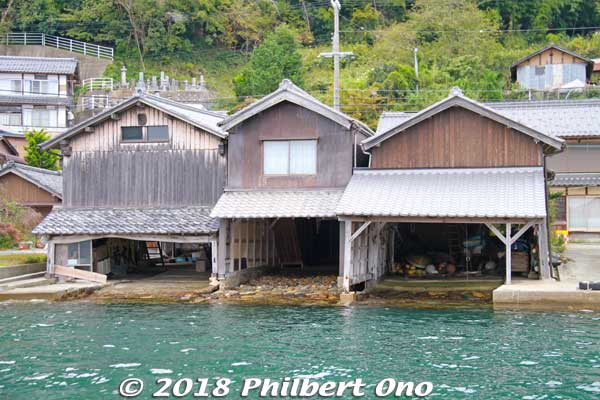 These funaya are the oldest in Ine, dating back to the Edo Period.
Keywords: kyoto ine funaya boat house fisherman village