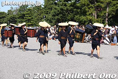 Luggage carriers 
Keywords: kyoto jidai matsuri festival of ages