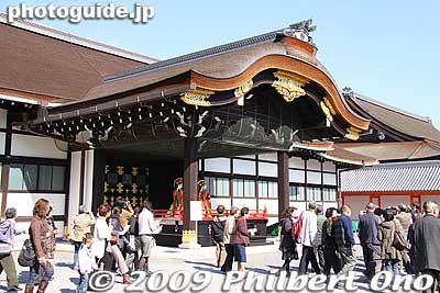 Shin-Mikuruma-yose
Keywords: kyoto imperial palace gosho 