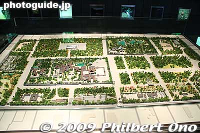 Scale model of the Kyoto Gyoen National Garden.
Keywords: kyoto imperial palace gosho emperor residence 