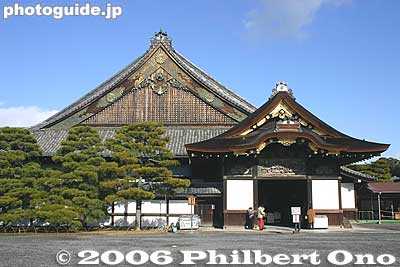 Ninomaru Palace entrance, National Treasure 二之丸御殿
Keywords: kyoto prefecture nijo castle nijo-jo national treasure japancastle