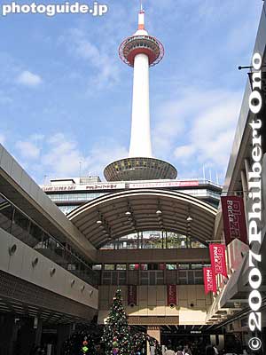 Kyoto Tower as seen from the open-air roof of Porta shopping mall.
Keywords: kyoto station