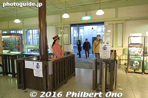 Inside Nijo Station that was moved here. Now the museum gift shop.
Keywords: Kyoto Railway railroad train Museum steam locomotive