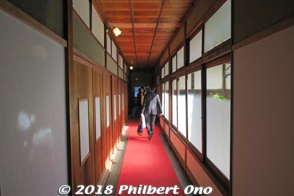 We could also go upstairs and tour the private dining rooms.
Keywords: kyoto maizuru shoeikan restaurant navy naval cuisine