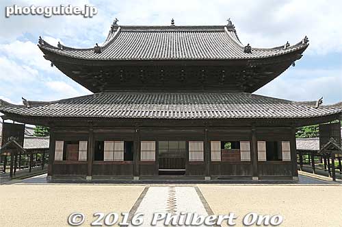 Rear view of Daiohoden Hall.
Keywords: kyoto uji manpukuji mampukuji zen chinese buddhist temple