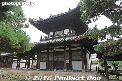 Bell tower (Important Cultural Property)
Keywords: kyoto uji manpukuji mampukuji zen chinese buddhist temple
