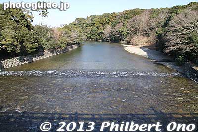 Isuzu River as seen from Uji Bridge. Water from this river is used in the shrine's ceremonies and rituals.
Keywords: mie ise jingu shrine shinto hatsumode new years day shogatsu worshippers