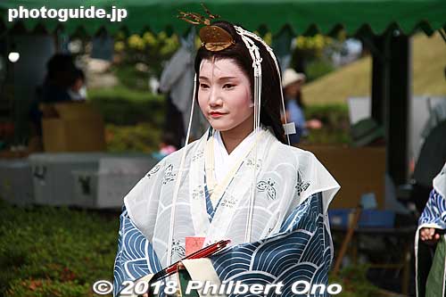 Court lady called the Uneme (釆女) chosen from an aristocratic family and who was in charge of food and drink.
Keywords: mie meiwa saiku saio matsuri festival