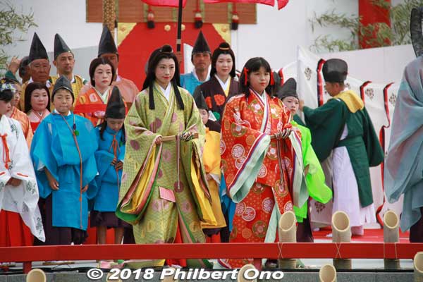 In green is the Onna Betto (or Nyo-betto) (女別当) who was the supervisor of the court ladies at special occasions such as the Saio procession. 
Keywords: mie meiwa saiku saio matsuri festival