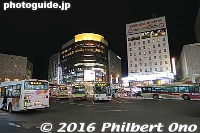 Bus stops in front of Inside JR Nagano Station.
Keywords: nagano station