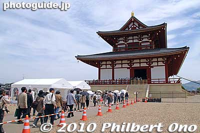 But now, anyone can enter this reconstruction for free. There was a long line, but it proceeded quickly and it took only 10-min. or so to get in.
Keywords: nara heijo-kyo capital heijo palace 