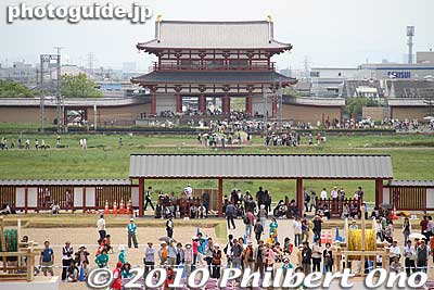 The Daigokuden Hall's front gate, called Suzaku Gate, can be seen.
Keywords: nara heijo-kyo capital heijo palace 