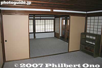 Yoshida Chiaki's room on the 2nd floor.
Keywords: niigata house home yoshida chiaki biwako shuko no uta lake biwa rowing song