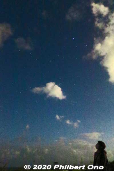 Stargazing amid sugar cane in Mare district, Iriomote. (マーレ地区)
Keywords: okinawa Iriomote stargazing