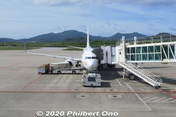 Our JTA Boeing 737-800 plane at Ishigaki Airport.
Keywords: okinawa Ishigaki Airport airplane jet boeing-737
