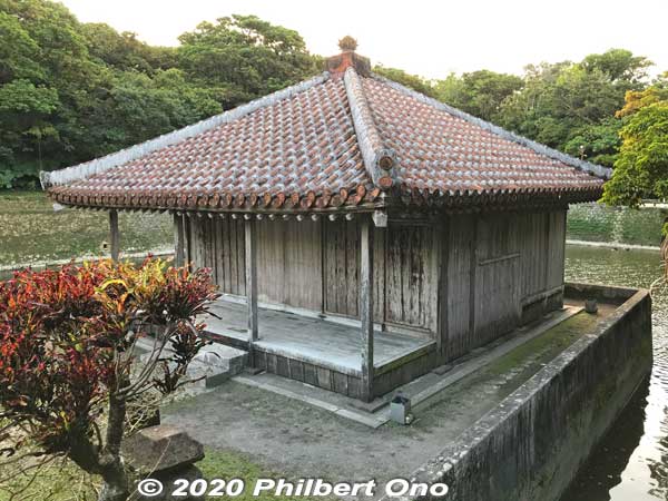 Benzaiten-do Hall at Shuri Castle. 弁財天堂
Keywords: okinawa naha shuri shurijo castle gusuku