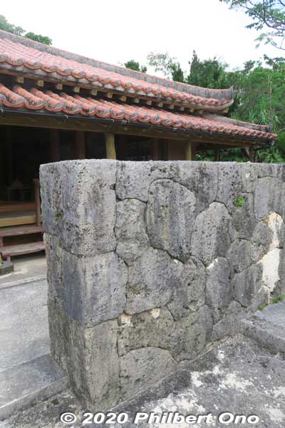 Stone wall for privacy in front of Uezu residence.
Keywords: okinawa nanjo world homes