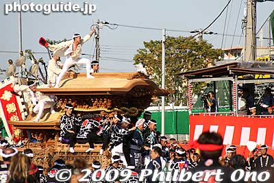 Danjiri at Can-Can.
Keywords: osaka kishiwada danjiri matsuri festival floats