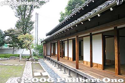 Veranda facing a garden.
Keywords: saitama kawagoe castle honmaru goten palace