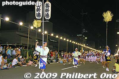 Aoishin-ren, what I was waiting for. They are one of the best Awa Odori troupes in the world.
Keywords: saitama koshigaya minami koshigaya awa odori dance matsuri festival dancers women