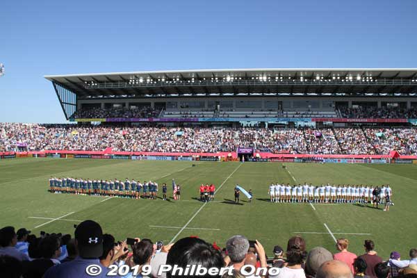 Singing the national anthem for both USA and Argentina.
Keywords: saitama Kumagaya Rugby World Cup stadium