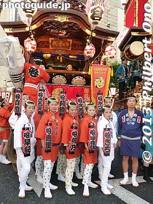 Great that they posed for us. Kumagaya Uchiwa Matsuri, Saitama
Keywords: saitama kumagaya uchiwa matsuri festival floats matsuri7
