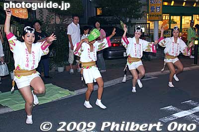 Hatanaka-kikko-ren
Keywords: saitama kita-urawa awa odori dance matsuri festival dancers women 