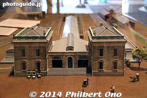 Scale model of Shinbashi Station opened in 1871. Displayed at the Railway Museum in Saitama.
Keywords: saitama omiya Railway railroad Museum train shimbashieki