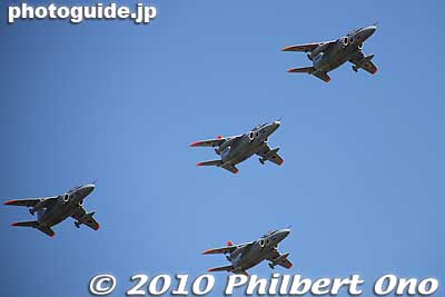 T-4 trainer jets
Keywords: saitama sayama iruma air base show festival military self-defense force jets airplanes 