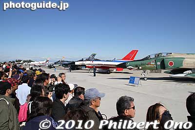 Keywords: saitama sayama iruma air base show festival military self-defense force jets airplanes 