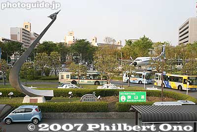 In front of Koku-Koen Station. Notice the paper plane sculpture and YS-11 prop plane.
Keywords: saitama tokorozawa koku koen aviation museum park