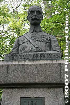 Bust of General J.P. Faure
Keywords: saitama tokorozawa koku koen aviation museum park airplane pilot