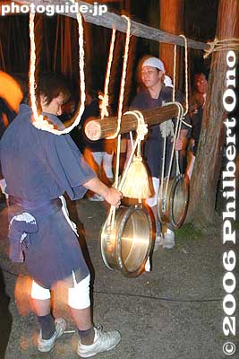 Keywords: japan shiga aisho-cho misaki shrine fire festival matsuri
