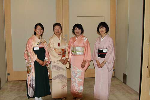 Seta Rowng Club members in kimono.
