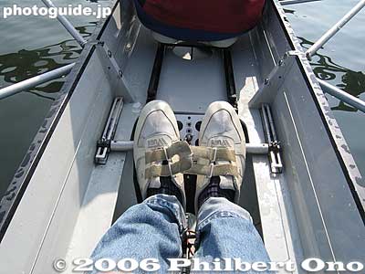 Shoes are fixed to a small, angled platform.
Keywords: shiga otsu lake biwa biwako seta river rowing club boat