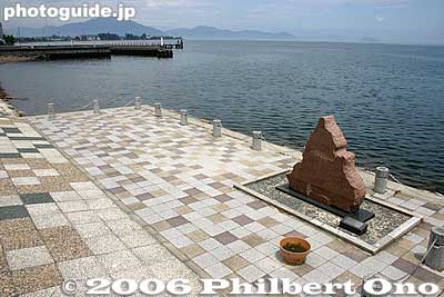 Song monument at Imazu Port.
Keywords: shiga lake biwa rowing song biwako shuko no uta boating monument