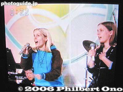 [color=blue][b]Nov. 26, 2006[/b][/color] Jamie and Megan Thompson sing "[url=http://photoguide.jp/txt/Lake_Biwa_Rowing_Song]Lake Biwa Rowing.[/url]" (verse 1 only) on the NHK TV Nodo Jiman amateur singing show.
Keywords: shiga biwako shuko no uta lake biwa rowing song nhk nodo jiman tv show