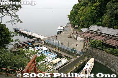 Chikubushima Port.
Keywords: Shiga nagahama Lake Biwa Chikubushima biwa-cho Hogonji