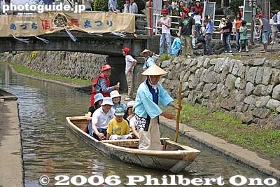 These boat rides are offered only during this annual festival.
Keywords: shiga azuchi-cho nobunaga festival matsuri
