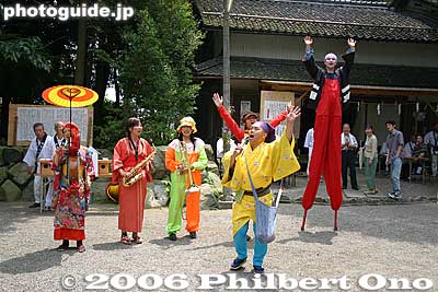 Chin-don-ya street entertainers
Keywords: shiga azuchi-cho nobunaga festival matsuri
